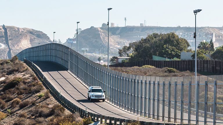 The Battle for the U.S. Border, Besieged by Illegal Aliens